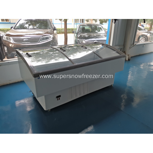 Large capacity island type retail horizontal display freezer